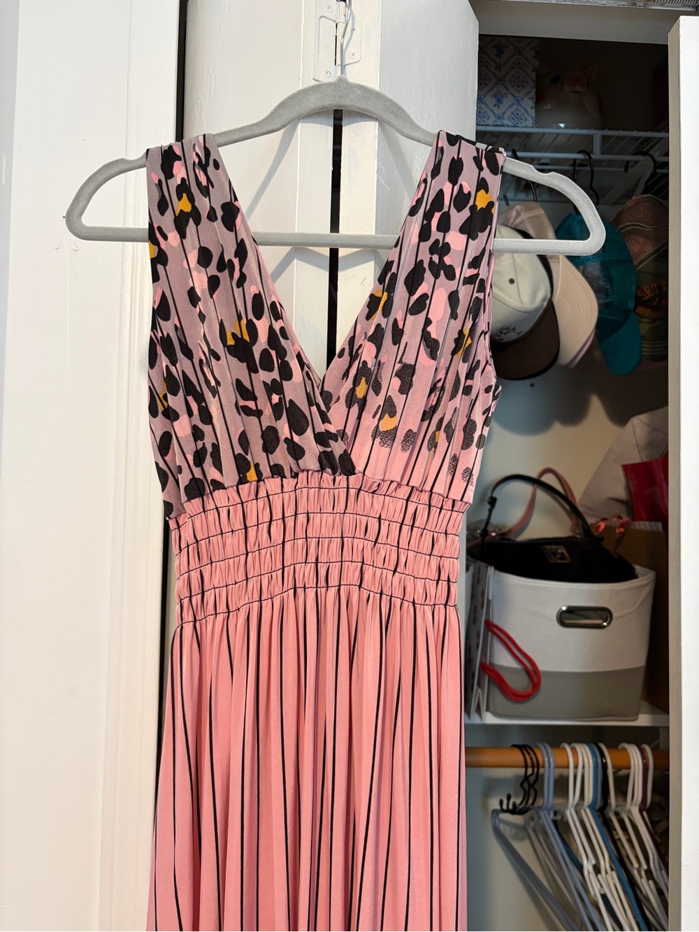 Light Pink & Leopard Print Sleeveless V-Neck Maxi Dress with Smocked Waist